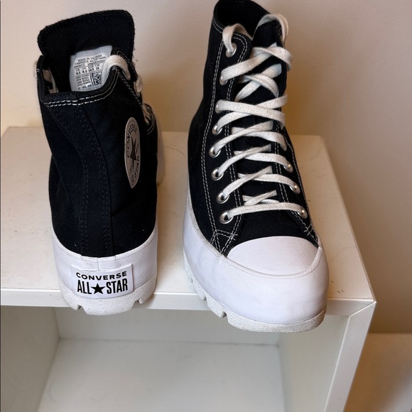 CONVERSE ALL STAR BLACK AND WHITE HIGH TOP LUGGED SNEAKER. Women’s size 8.5 - Picture 11 of 16